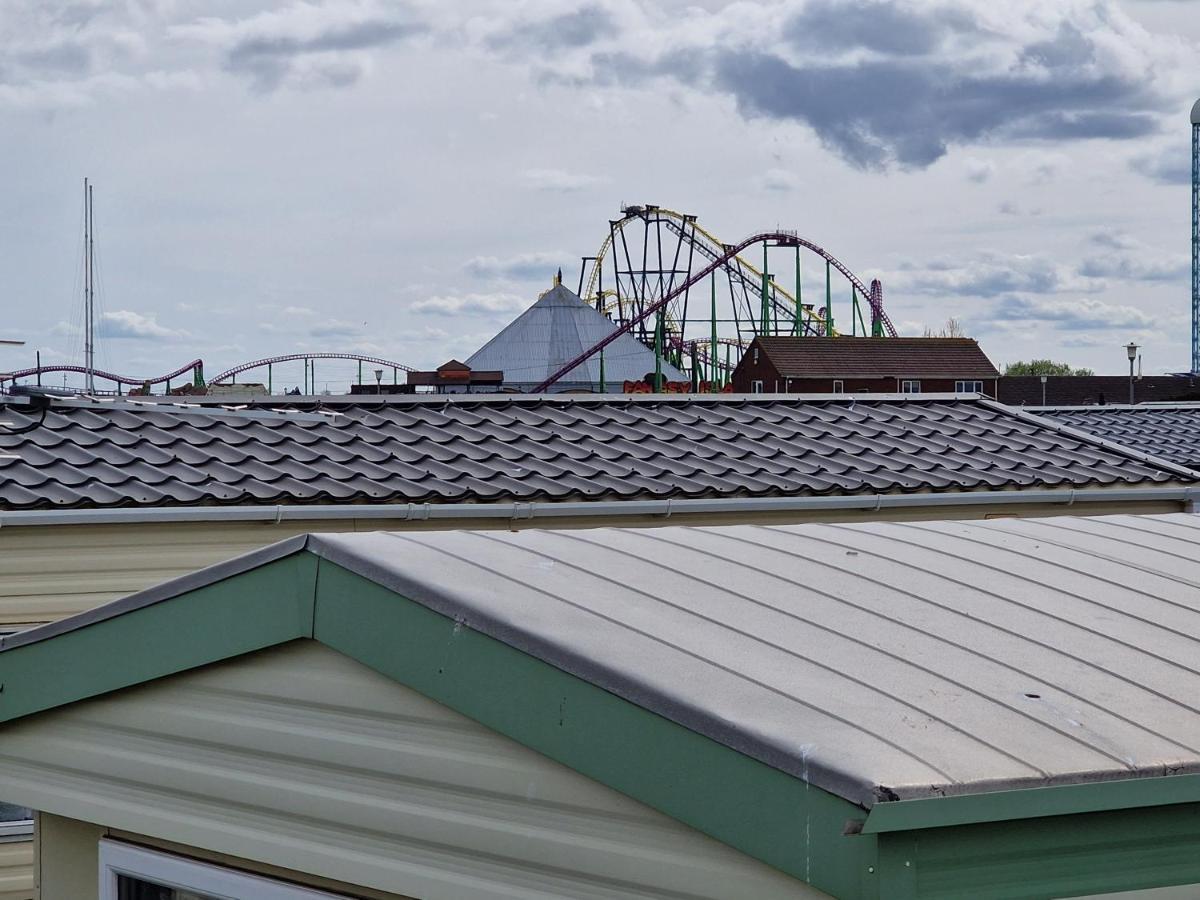 Staycation Coastfields Holiday Park Jg84 잉골드멜스 외부 사진